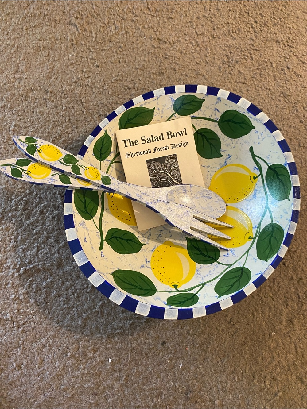 Sherwood Forest Lemon Motif Salad Bowl with Servers - Yellow & Green